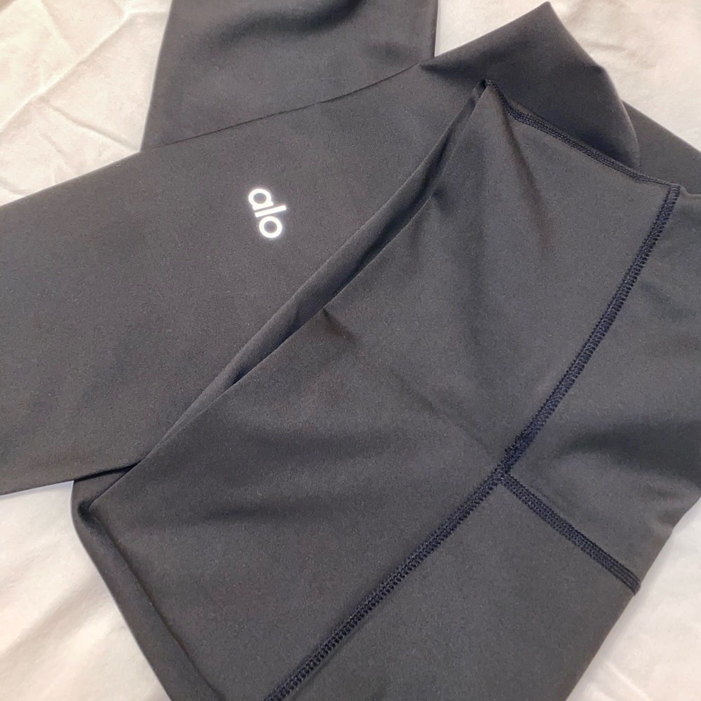 ALO Yoga Charcoal Gray Leggings